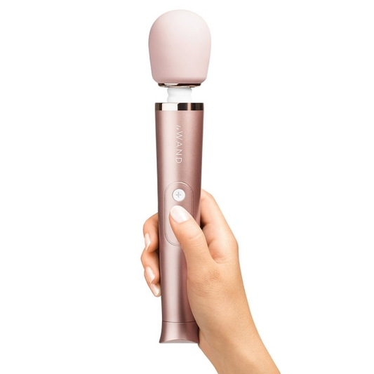 Le Wand Petite Rechargeable Massager • Rose Gold
